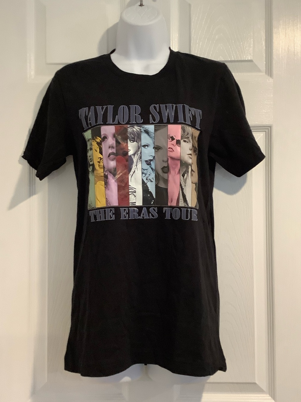 NWOT TAYLOR SWIFT Era’s Tour 100% Cotton Black Concert Tee Shirt S